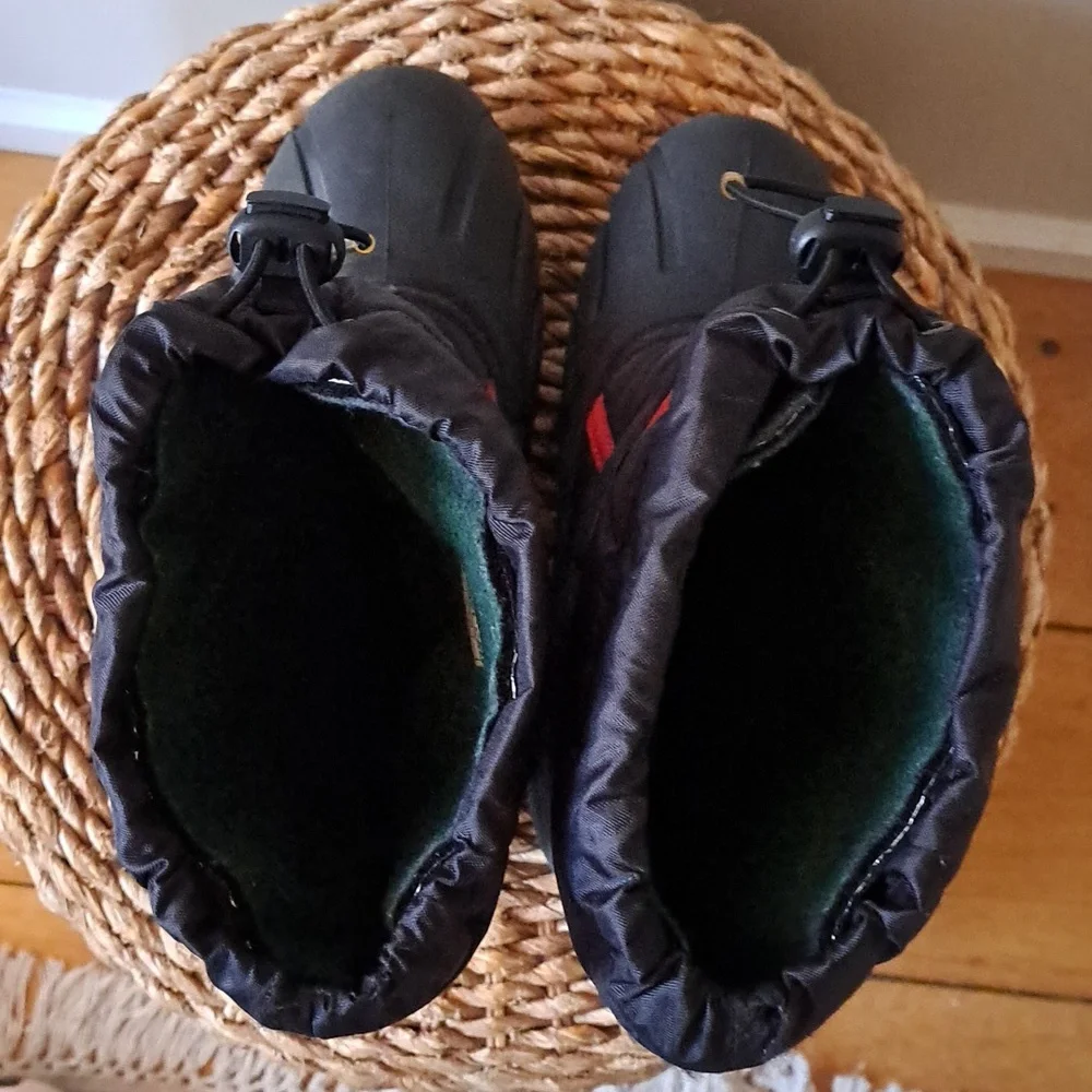 Sorel Youth‎ Flurry Black Waterproof/Insulated Winter/Snow/Outdoor Boots 6